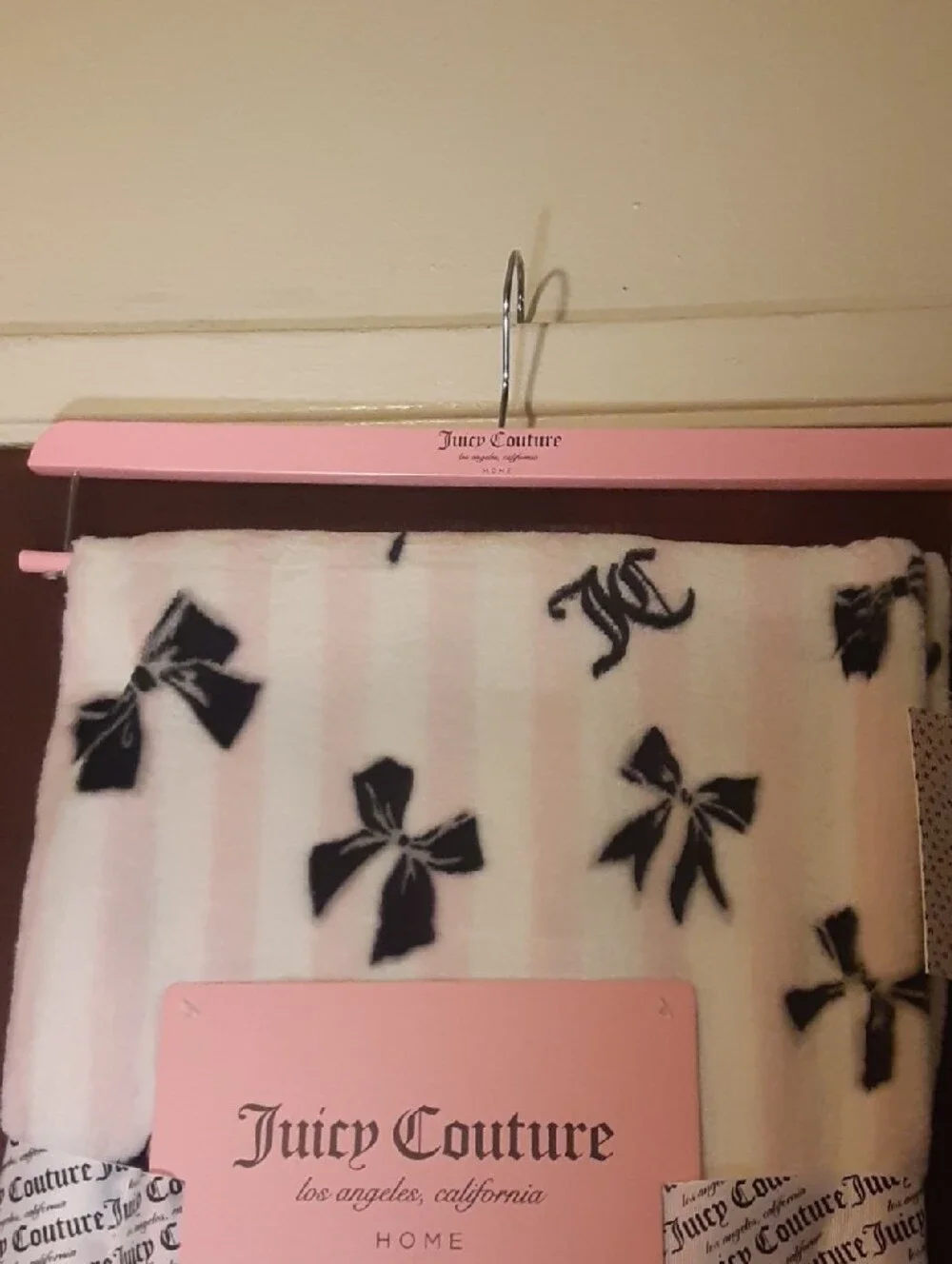 Juicy Couture striped white and pink blanket with black bows